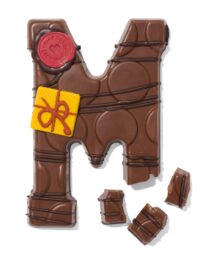 HEMA HEMA Handgedecoreerde Chocoladeletter Melk M 180g