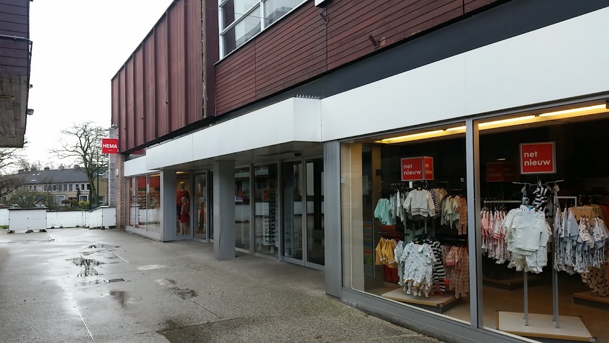 HEMA Bilthoven — HEMA winkel voorkant met etalage display