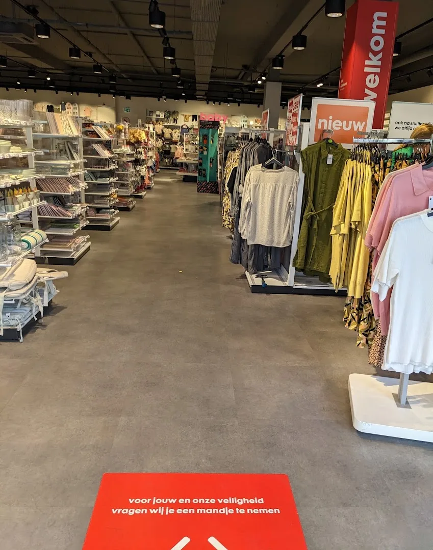 HEMA Apeldoorn Anklaar — foto 3