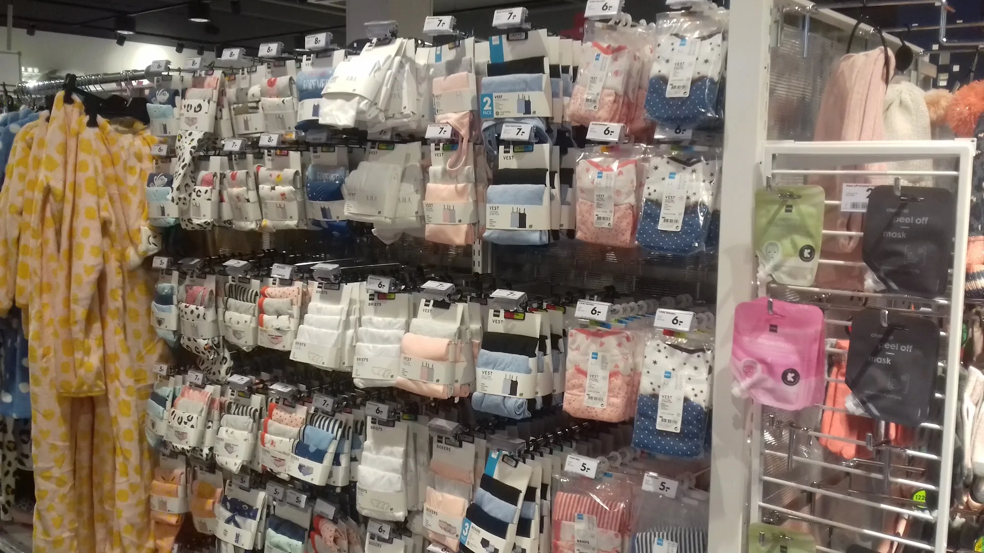 HEMA Apeldoorn Anklaar — foto 11