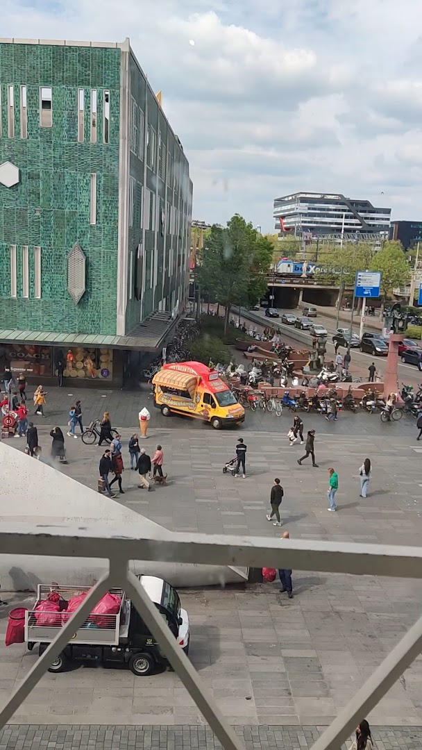 HEMA Eindhoven 18 Septemberplein — foto 2