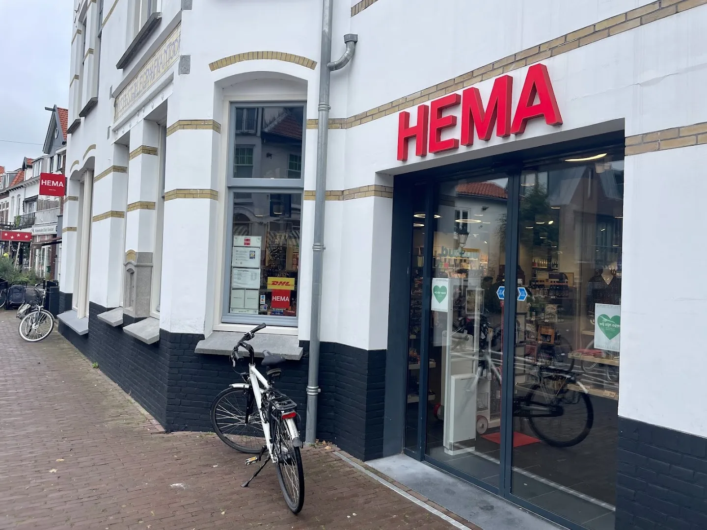 HEMA Bloemendaal — foto 1