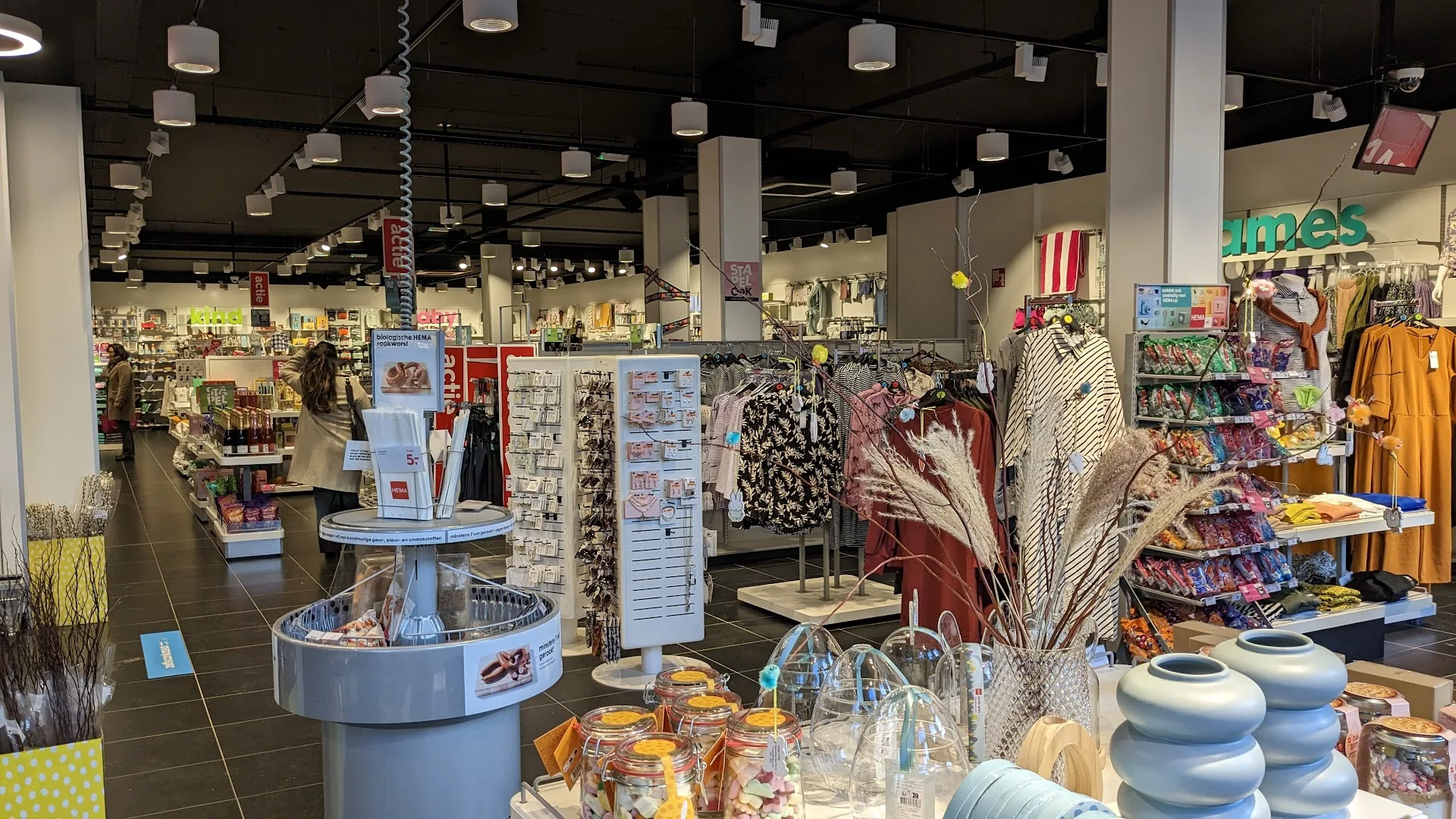 HEMA Bloemendaal — foto 2