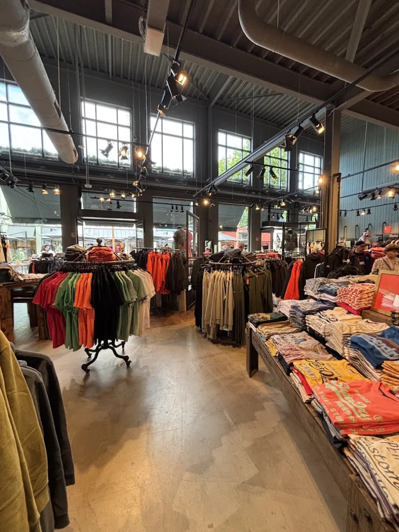 Superdry Batavia Stad — foto 6