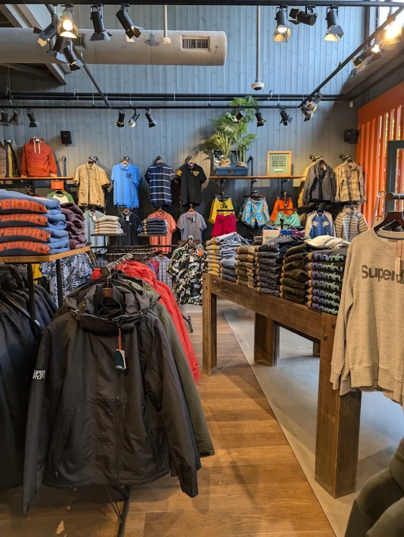 Superdry Batavia Stad — foto 3
