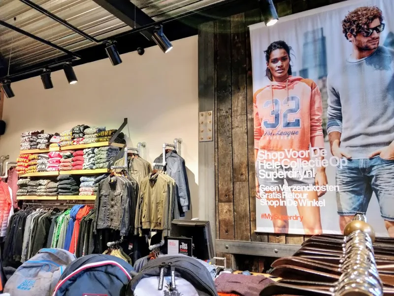 Superdry Batavia Stad — foto 7