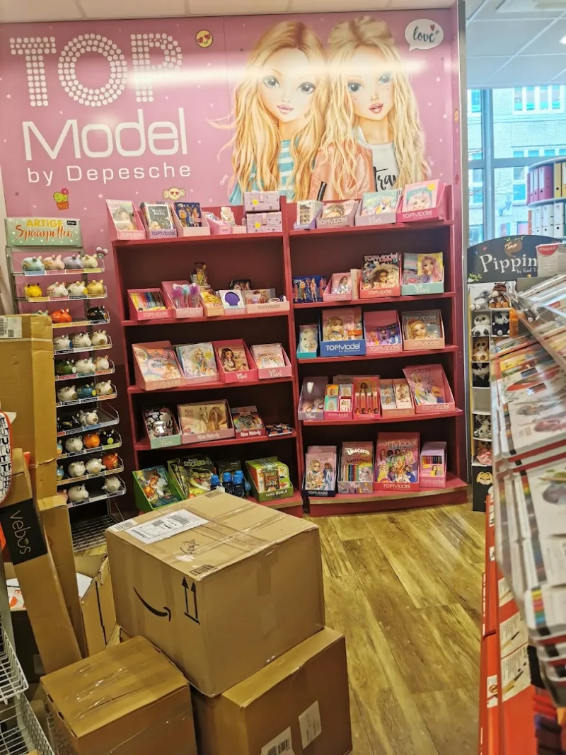 Kantoor & Boekhandel KEES (Middenburcht) — foto 5