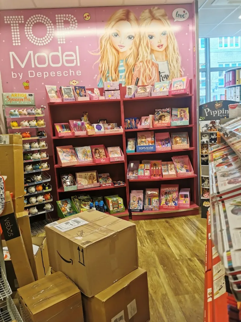 Kantoor & Boekhandel KEES (Middenburcht) — foto 5