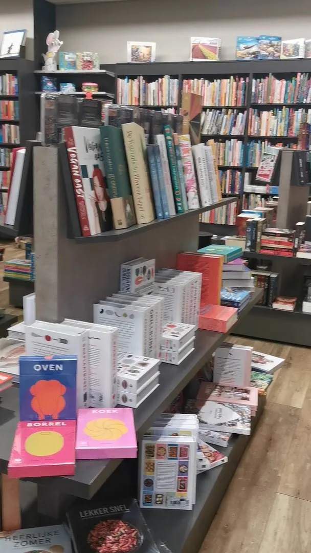 Kantoor & Boekhandel KEES (Middenburcht) — foto 7