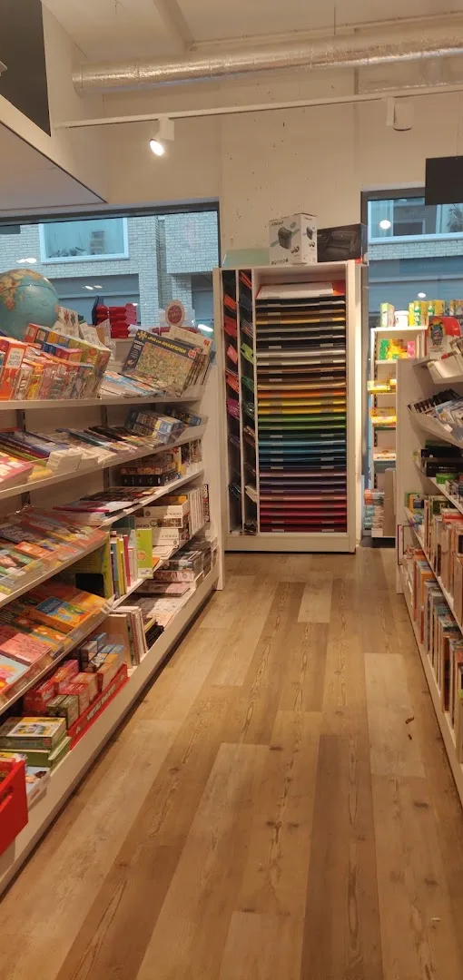 Kantoor & Boekhandel KEES (Ella Fitzgeraldplein) — foto 7