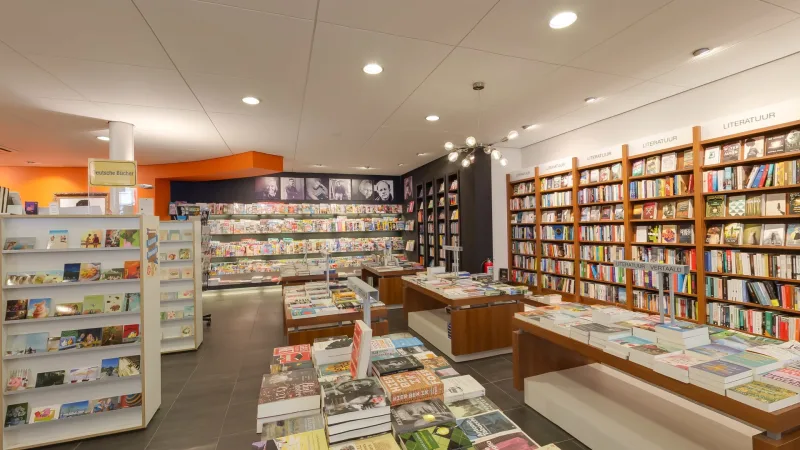 Van der Velde Boeken Sneek — foto 8