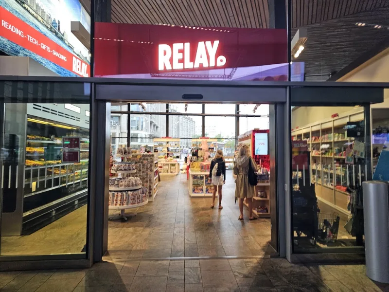 Relay Rotterdam Centraal Hal — foto 1