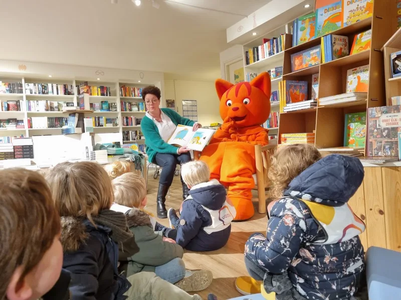 Boekhandel De Omslag — foto 5