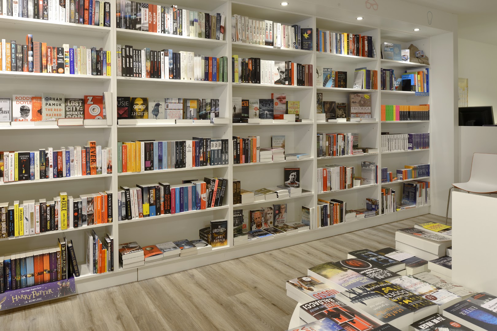 Boekhandel De Omslag — foto 5