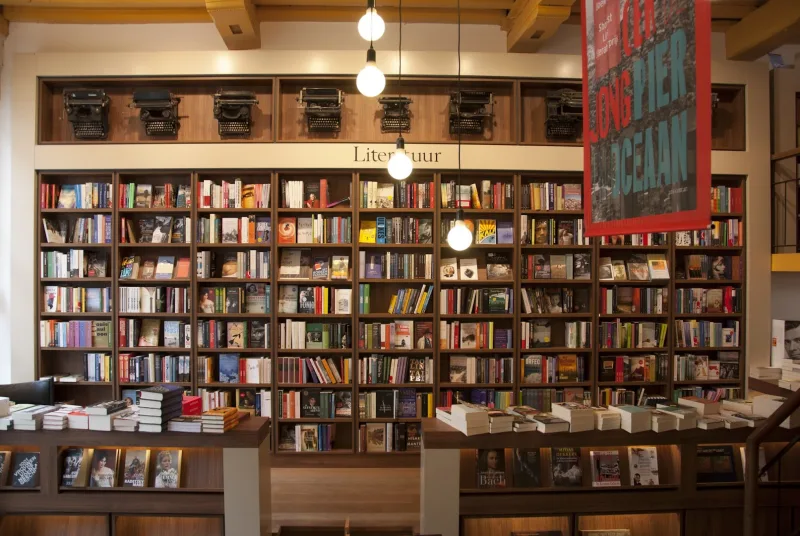 De Boekenwurm (Afhaalpunt Boekhandel Quist) — foto 2