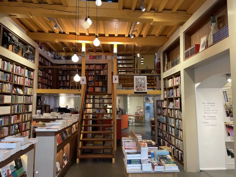De Boekenwurm (Afhaalpunt Boekhandel Quist) — foto 2