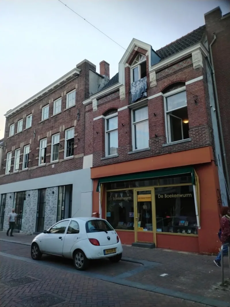 De Boekenwurm (Afhaalpunt Boekhandel Quist) — foto 8