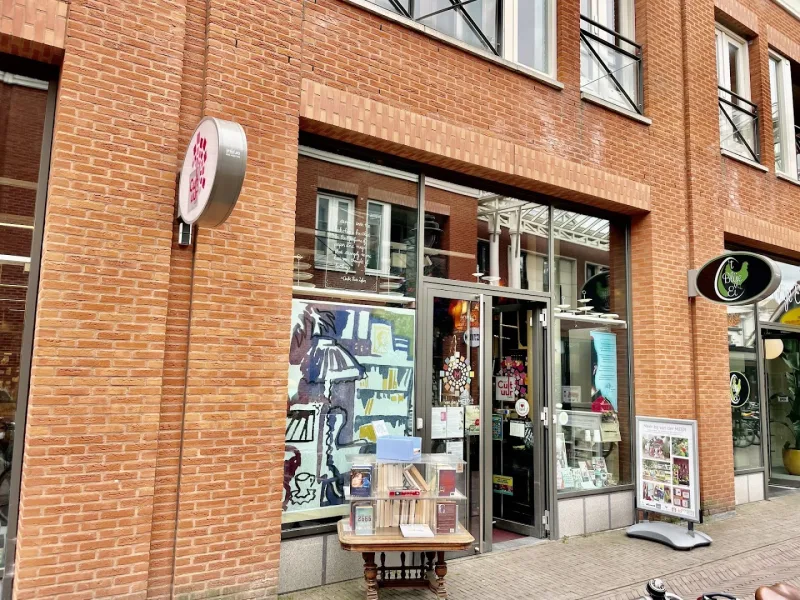 Boekhandel Van der Meer — foto 1