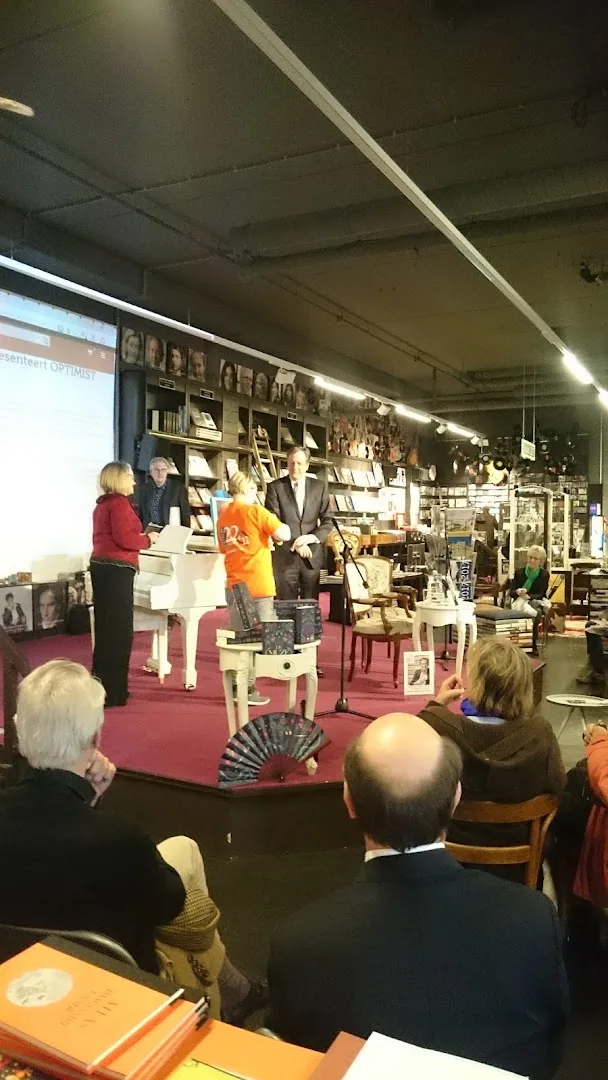 Boekhandel Van der Meer — foto 8