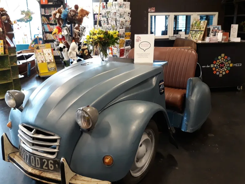 Boekhandel Van der Meer — foto 7