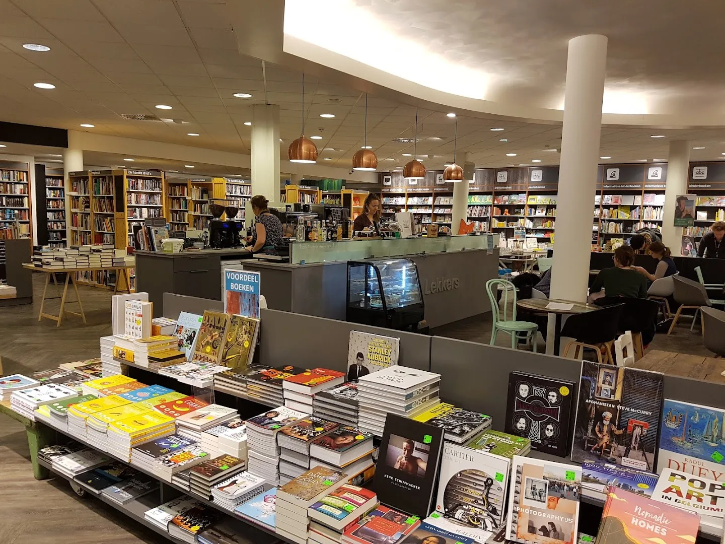 Dekker v.d. Vegt Boekverkopers — foto 6