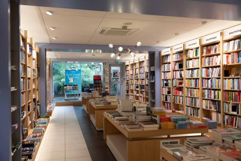 Van der Velde Boeken Leeuwarden — foto 3