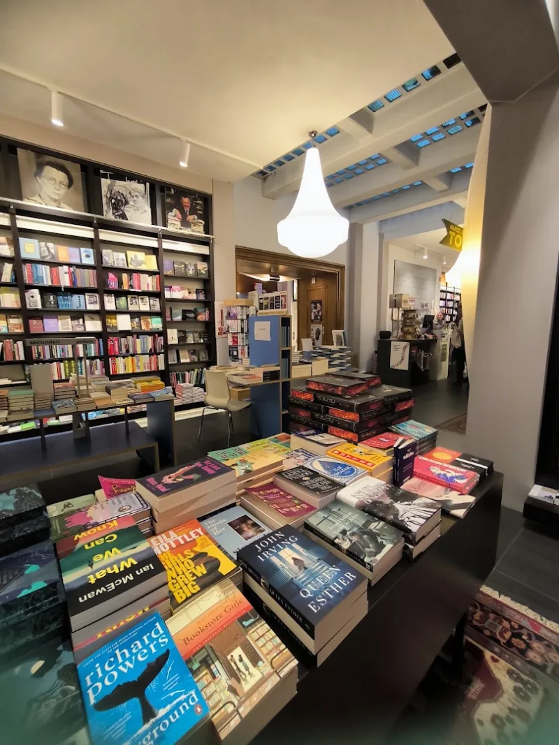 Van der Velde Boeken Leeuwarden — foto 4