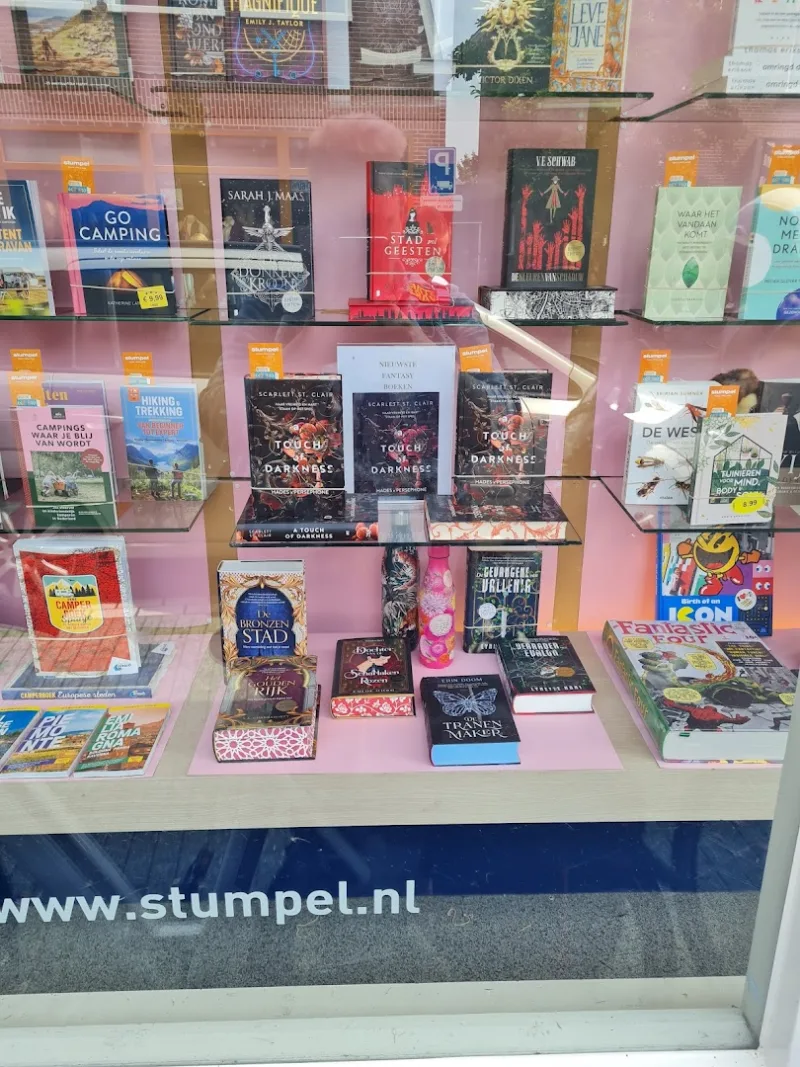 Boekhandel Stumpel Krommenie — foto 6