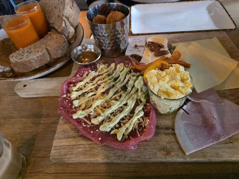 Van der Meer @ Brownies & Downies Katwijk (afhaalpunt, vooraf betaalde bestellingen) — foto 8