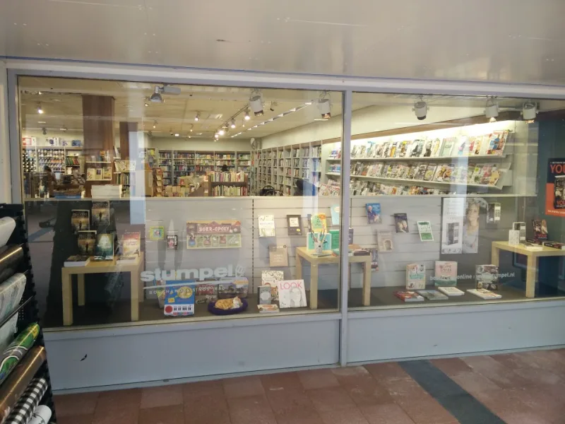 Boekhandel Stumpel Hoorn (Huesmolen) — foto 5
