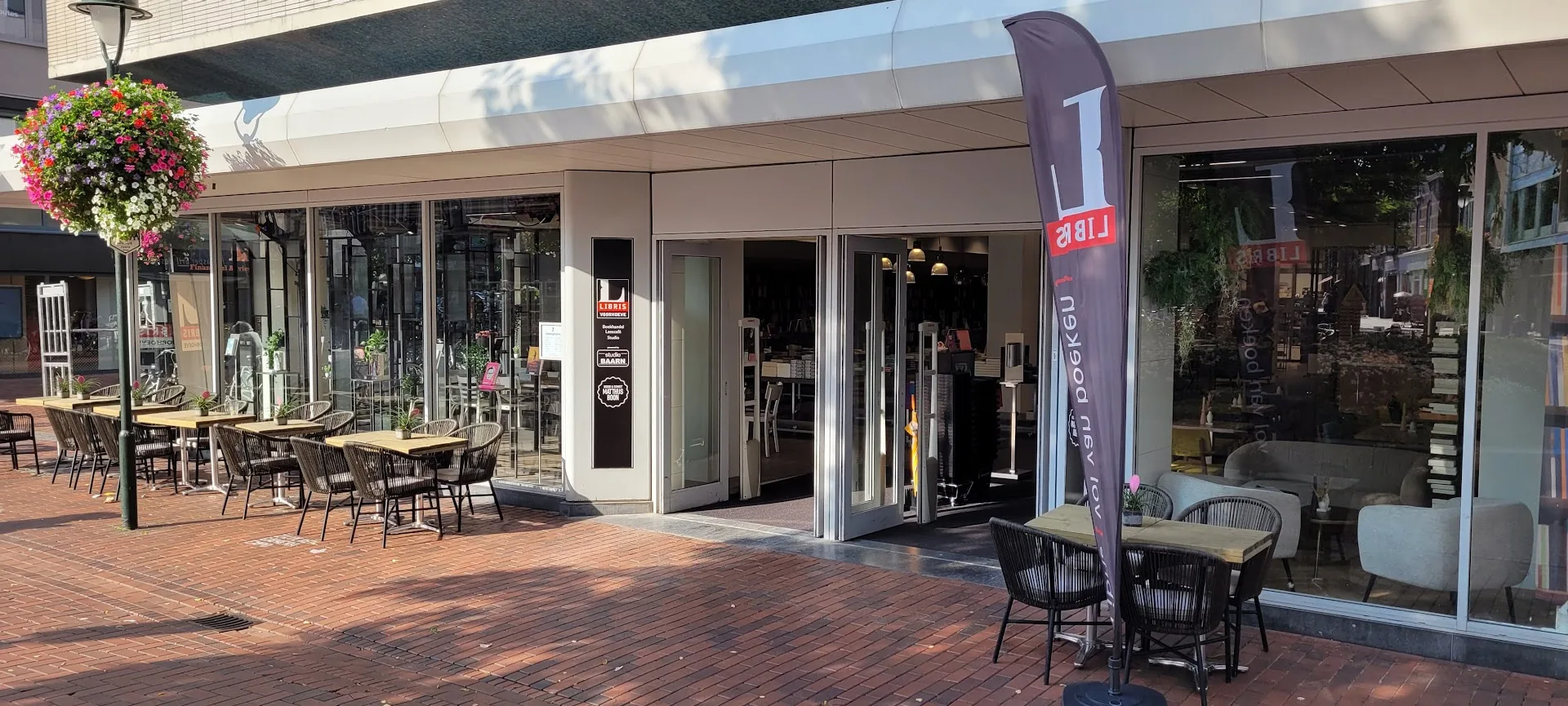 Boekhandel Voorhoeve