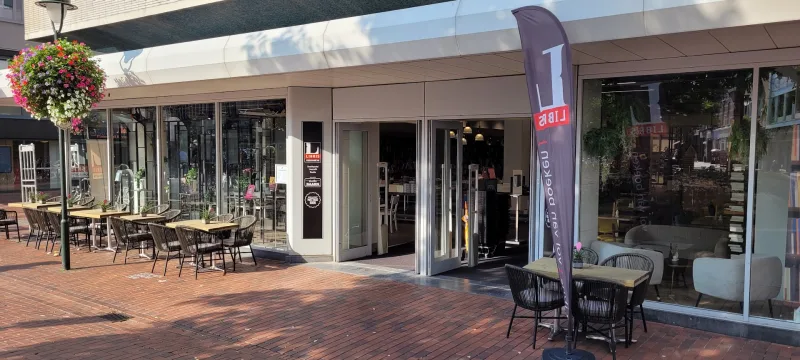Boekhandel Voorhoeve — foto 6