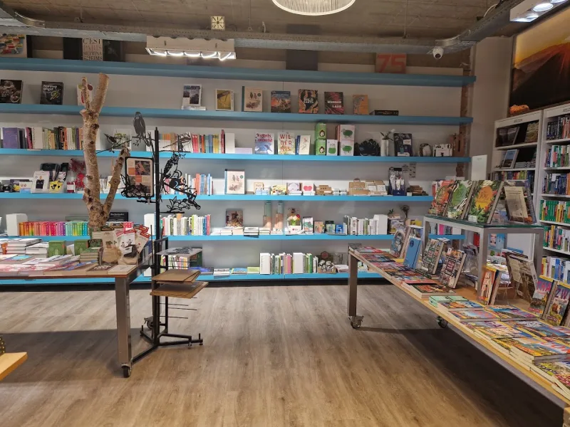 Boekhandel Voorhoeve — foto 8