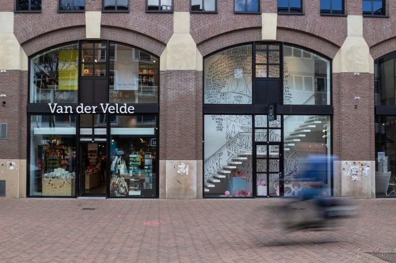 Van der Velde Boeken Groningen Grote Markt — foto 6