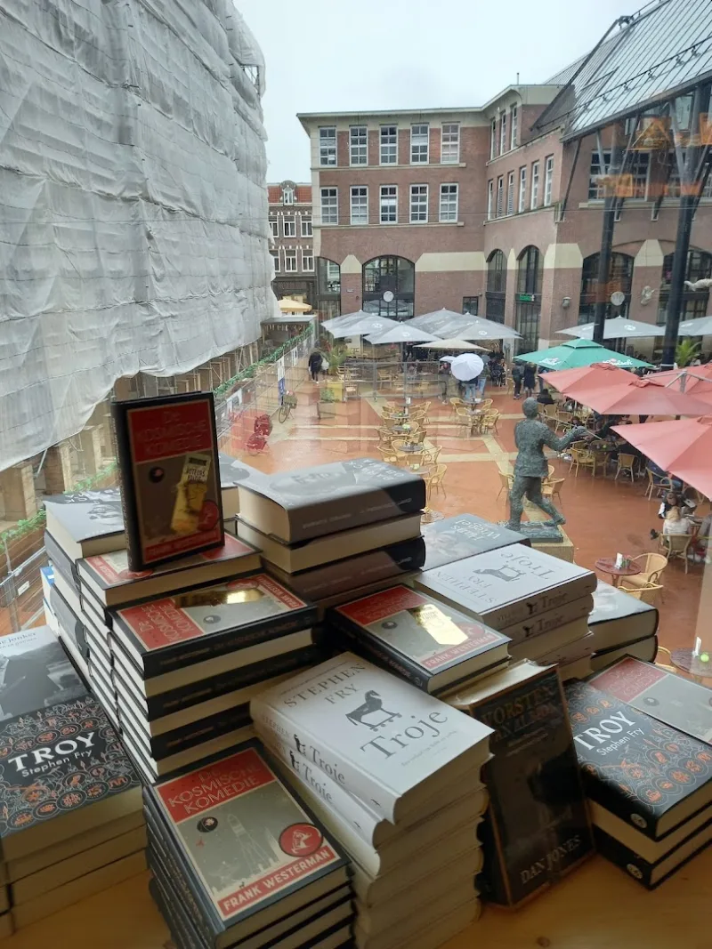 Van der Velde Boeken Groningen Grote Markt — foto 6