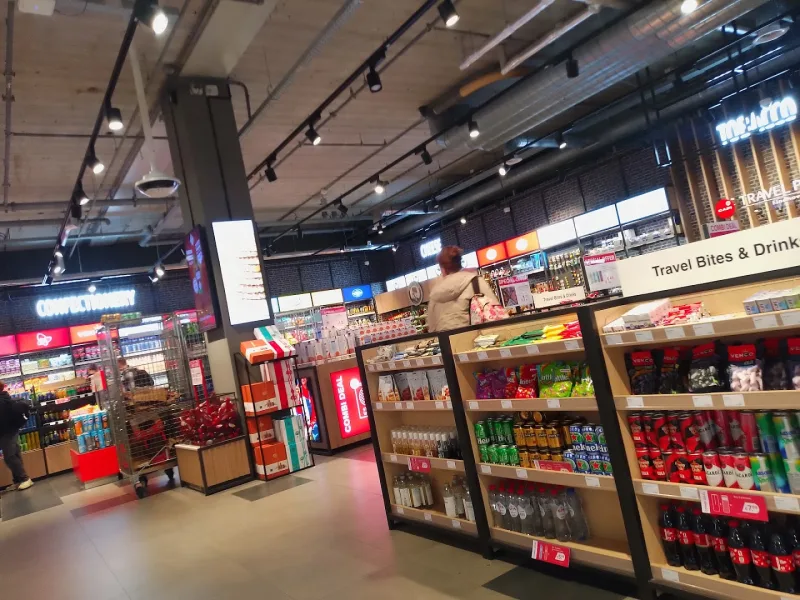 Relay Eindhoven Airport — foto 3