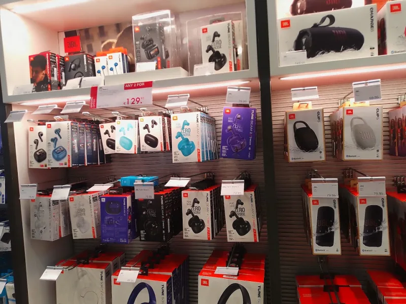 Relay Eindhoven Airport — foto 5