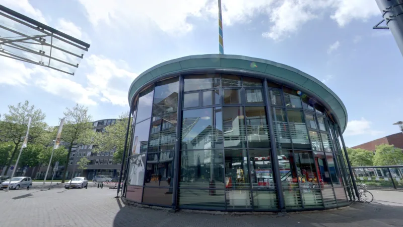 Vos & Van der Leer (Van Eesterenplein) — foto 7