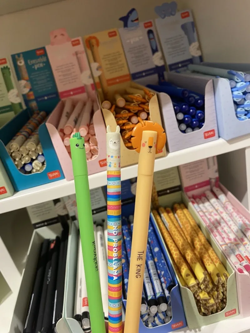 Boekhandel All you can give — foto 7