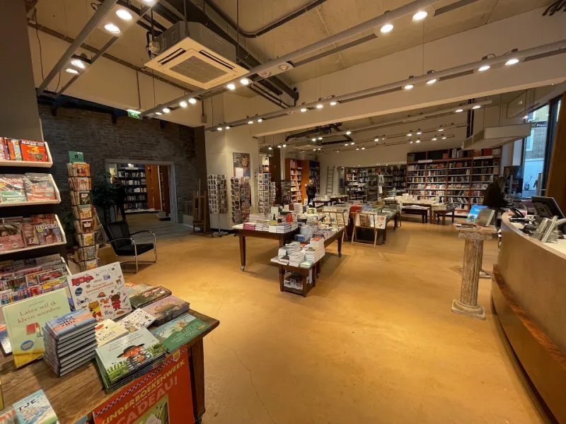 Boekhandel Praamstra — foto 7