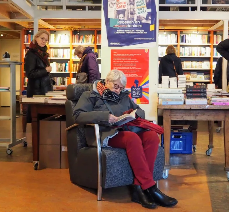 Boekhandel Praamstra — foto 9