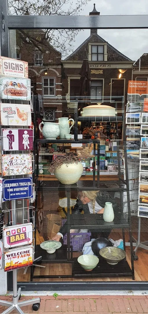 Boekhandel Tomey — foto 6