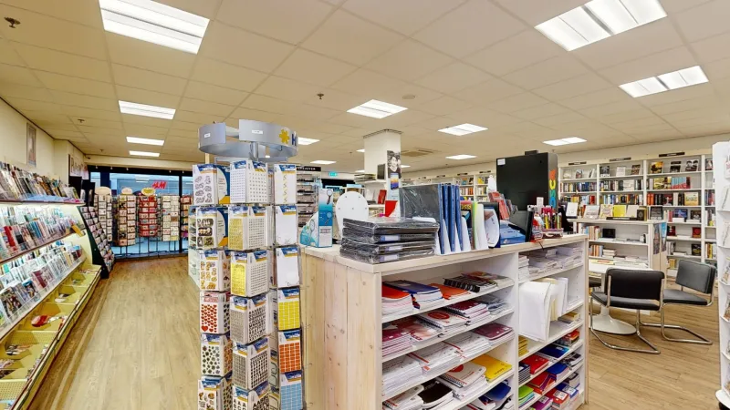 Boekhandel Derde Druk — foto 4
