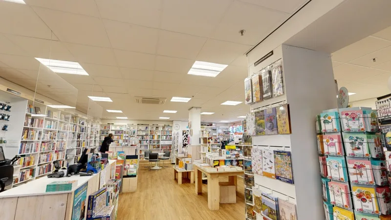 Boekhandel Derde Druk — foto 8