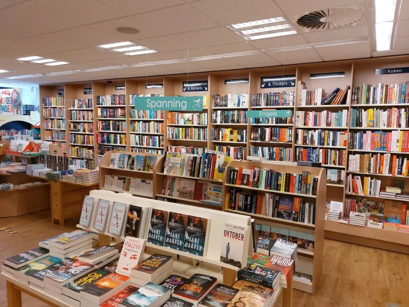 Van Ravenswaay books & more — foto 8
