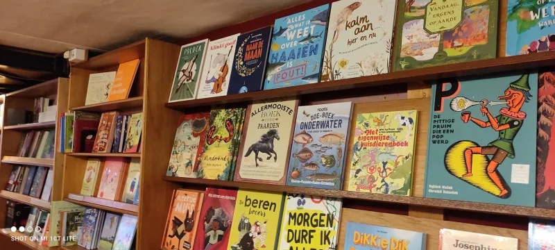 Boekhandel Meck & Holt — foto 3