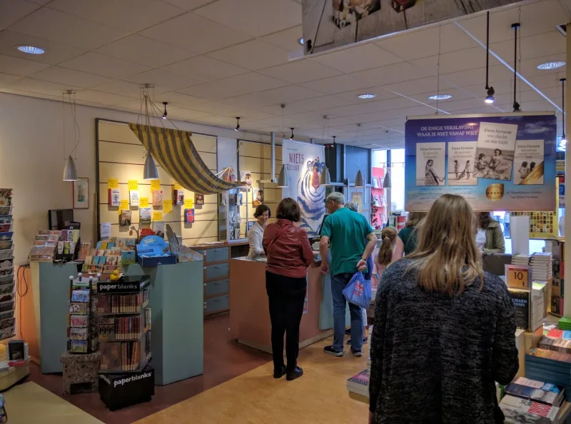 Boekhandel Veenendaal — foto 7