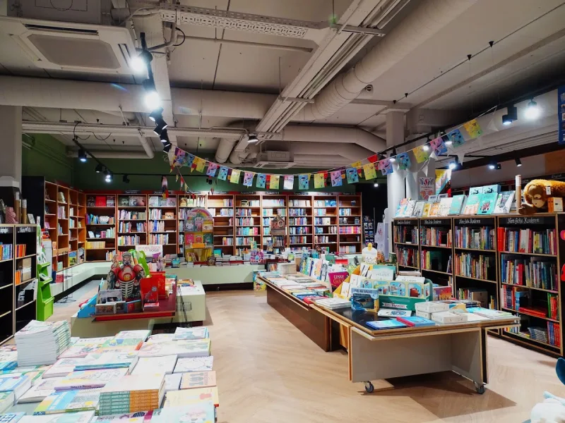 Boekhandel Stumpel Almere — foto 4