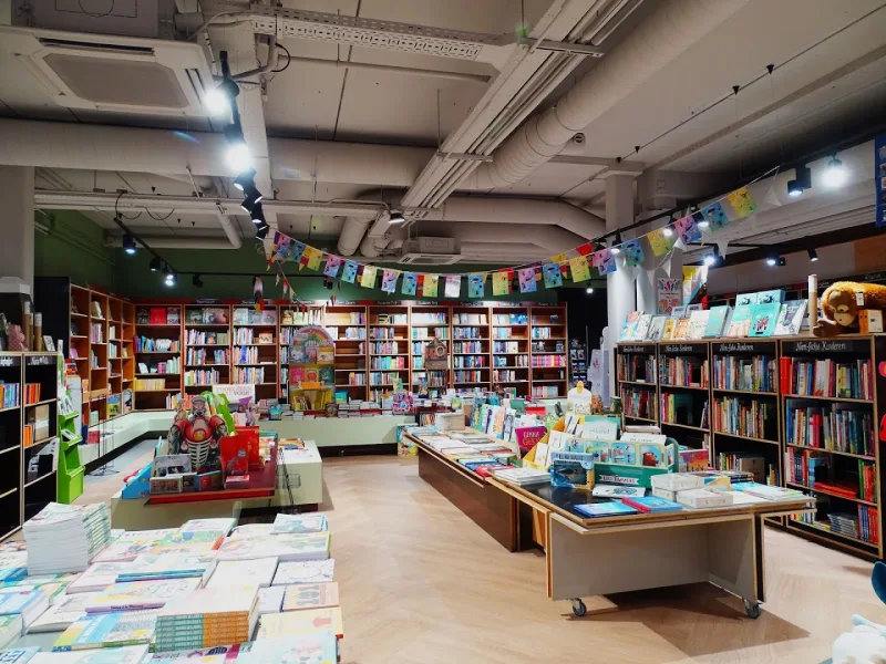 Boekhandel Stumpel Almere — foto 4