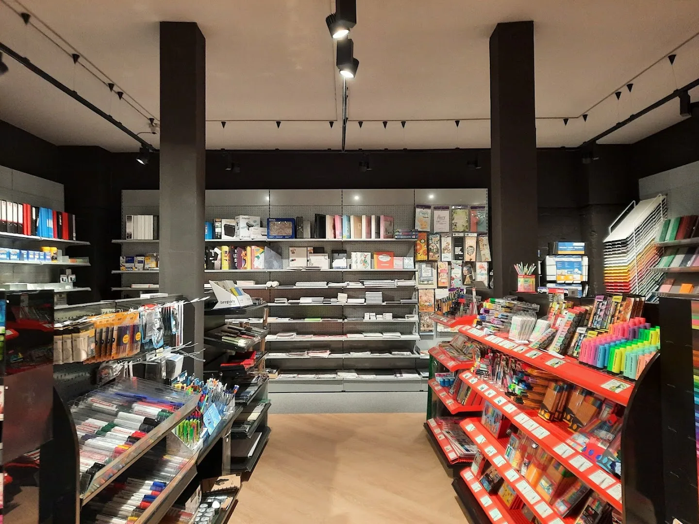 Boekhandel Stumpel Alkmaar — foto 6